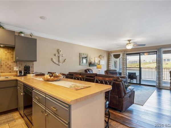 150 Southwood Shores Drive, Unit 23-2B, Lake Ozark, MO 65049