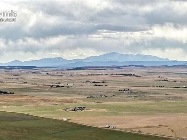 30435 Chisholm Trail, Elizabeth, CO 80107