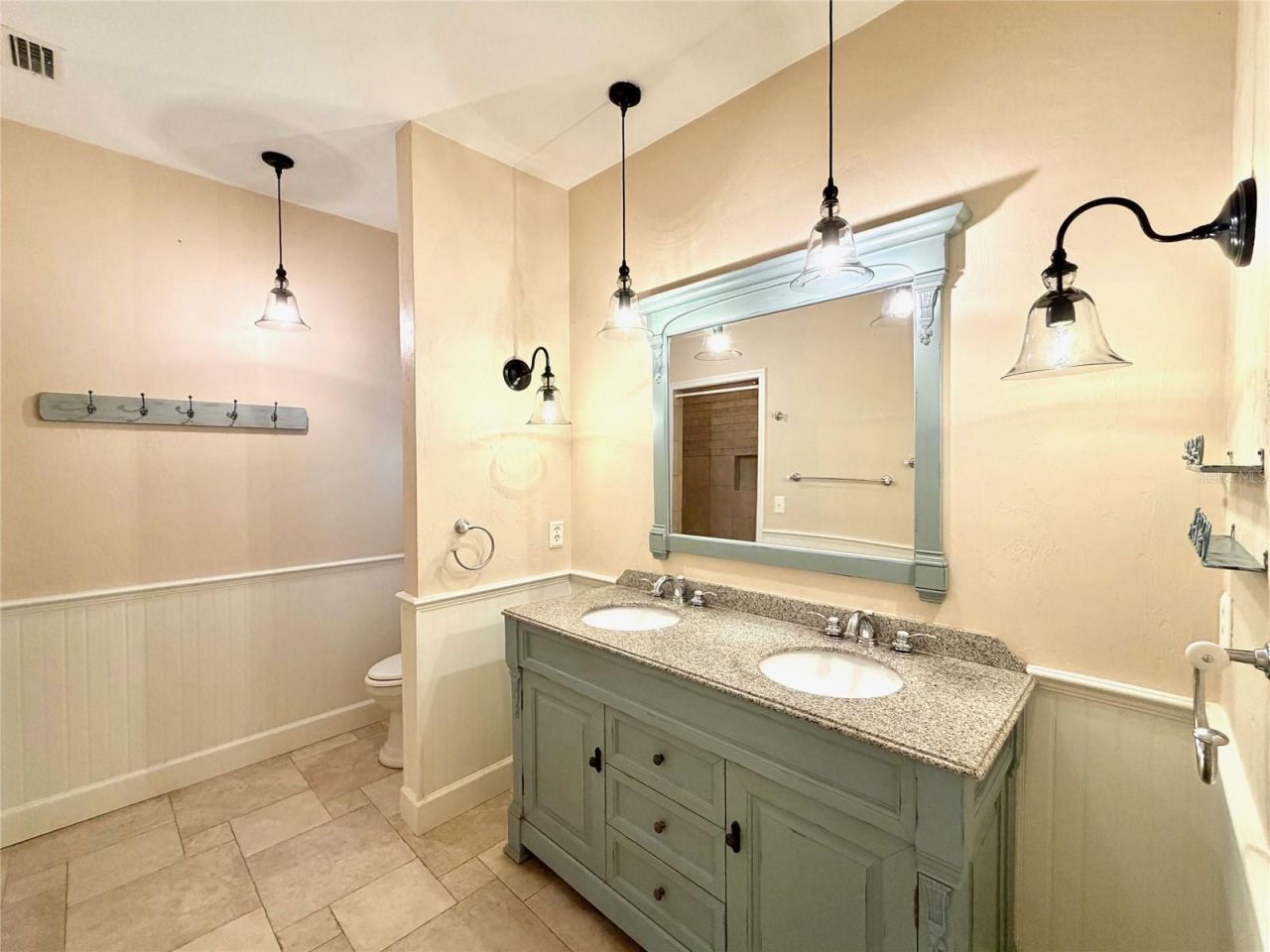 4317 NW 10th Place , Gainesville, FL 32605 Photo