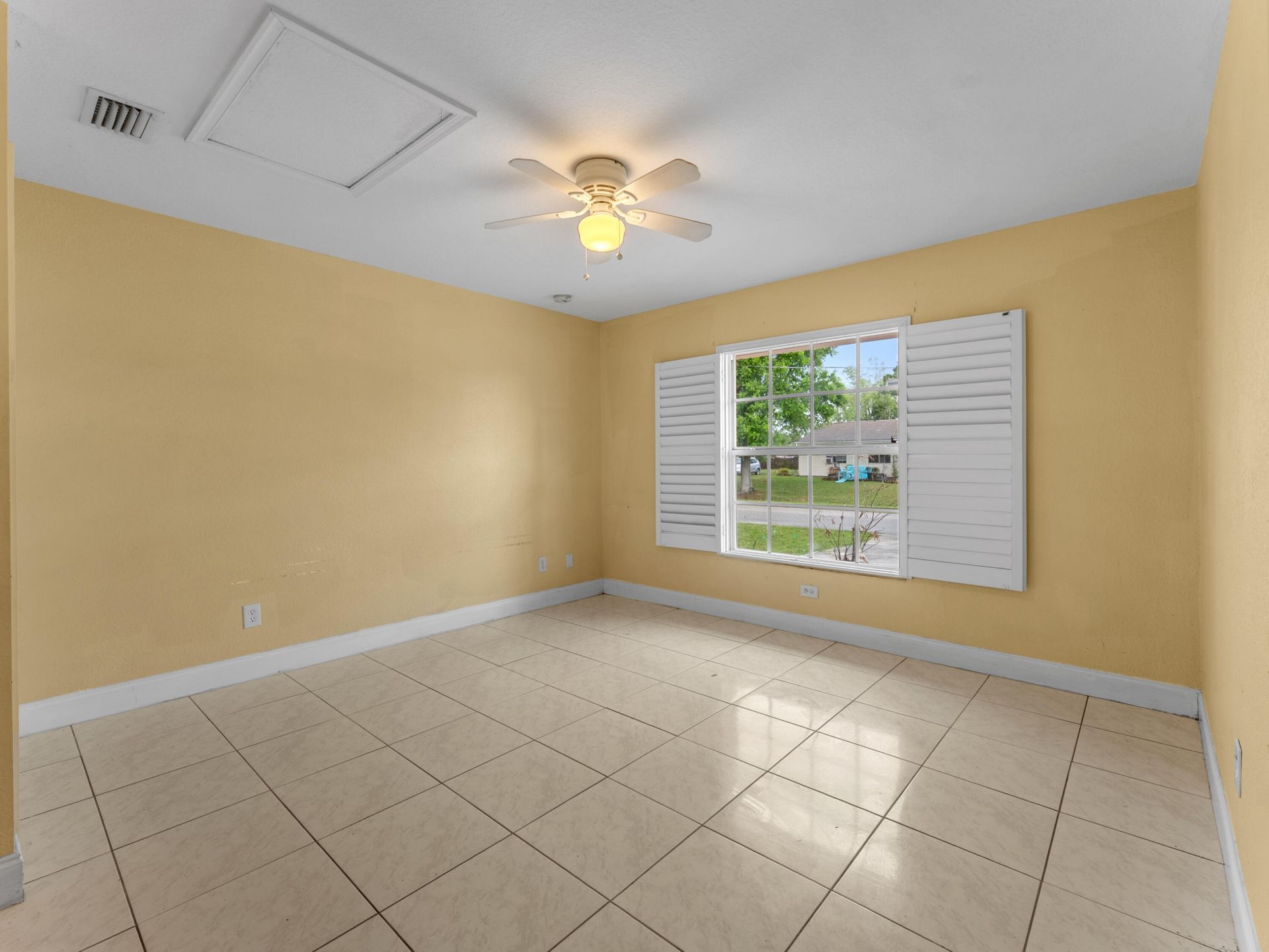 430 SE Thanksgiving Avenue, Port Saint Lucie, FL 34984 Photo