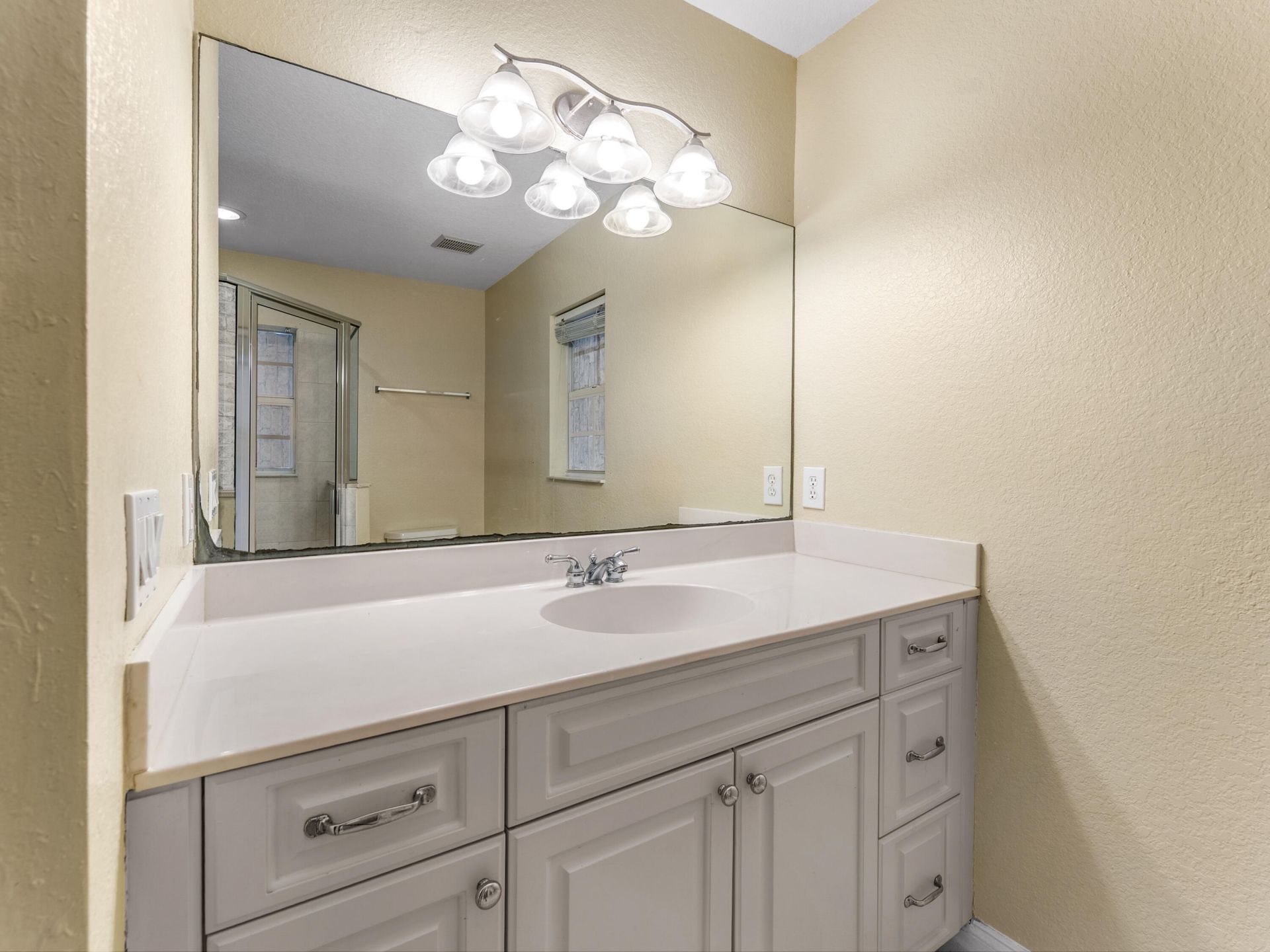 430 SE Thanksgiving Avenue, Port Saint Lucie, FL 34984 Photo