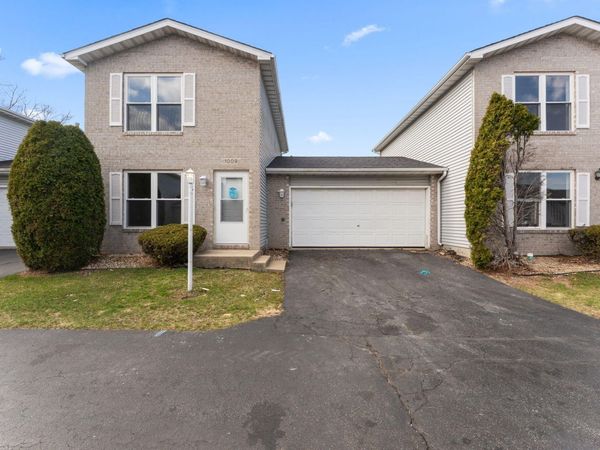 1009 Windsor Lane, Dyer, IN 46311