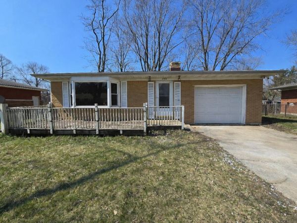 5768 Roosevelt Place, Merrillville, IN 46410