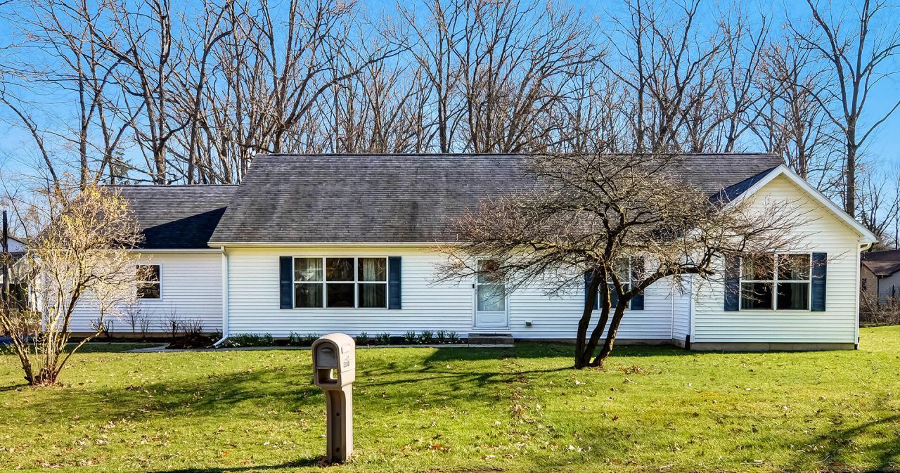 1510 Ash Street, Chesterton, IN 46304 Main Photo