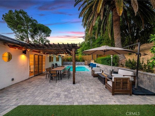 7112 Darnoch, West Hills, CA 91307