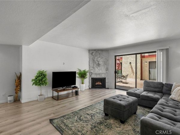 11274 Morrison Street, Unit 2, North Hollywood, CA 91601