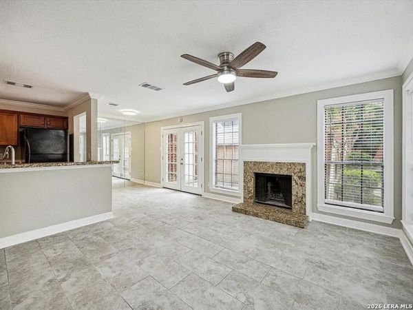 2211 Kirkwood, Unit APT 9, Houston, TX 77077