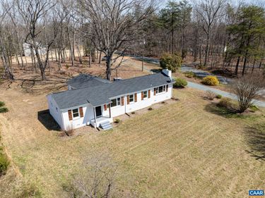 19 HARLOW TOWN RD , Louisa, VA 23093