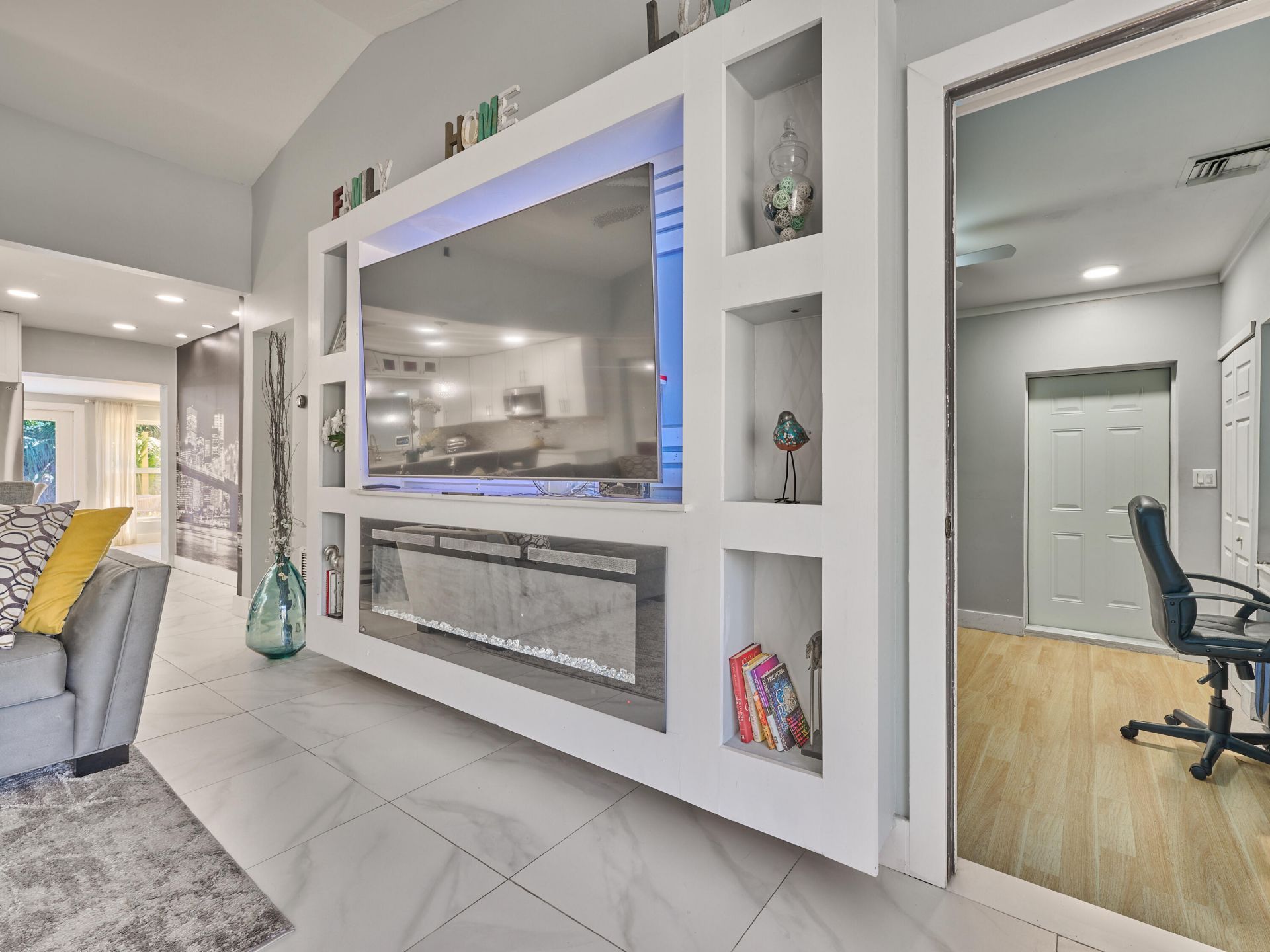 9020 SW 8th Street, Boca Raton, FL 33433 Photo