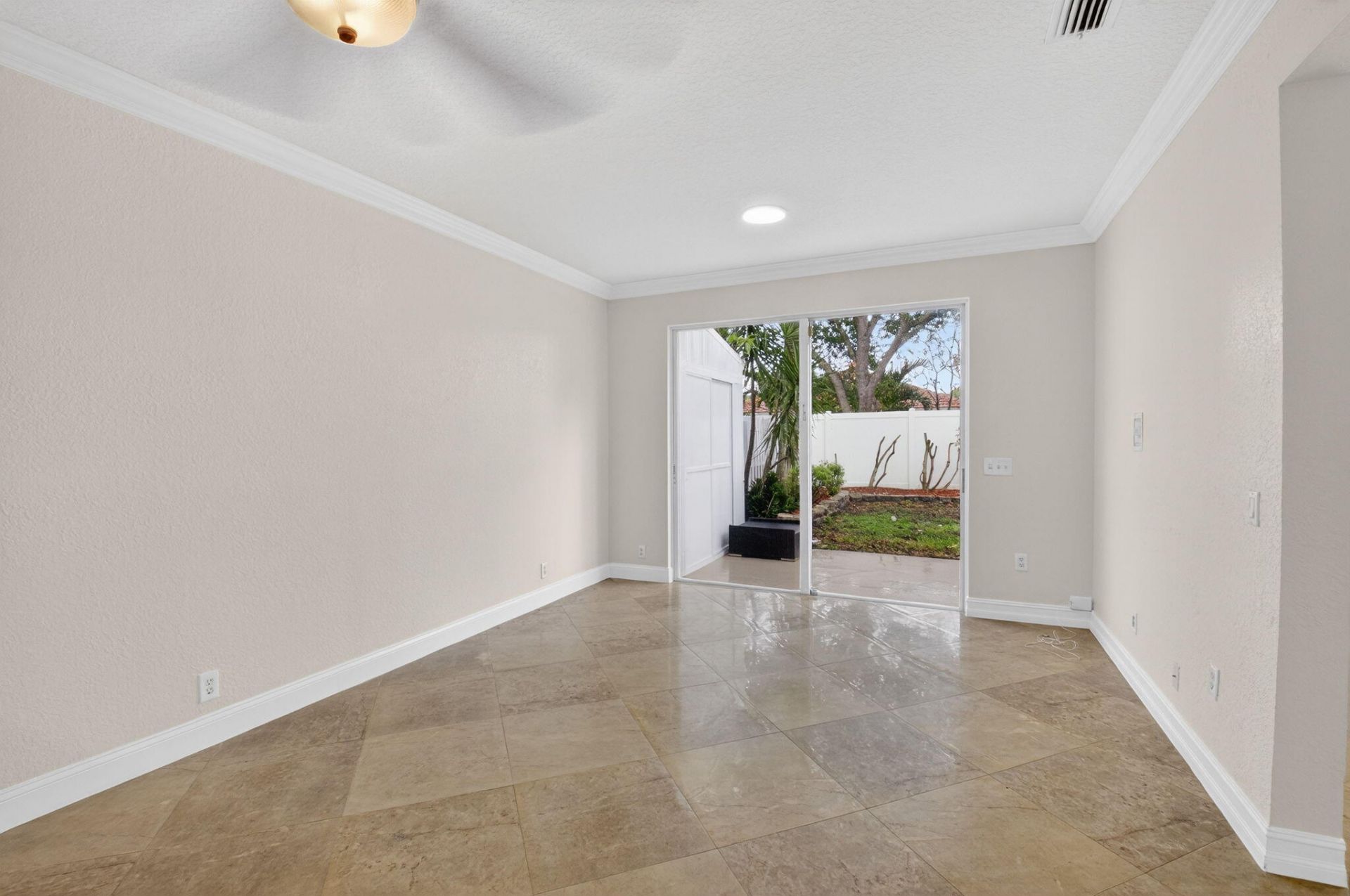 1103 W Fairfax Cir W W, Boynton Beach, FL 33436 Photo