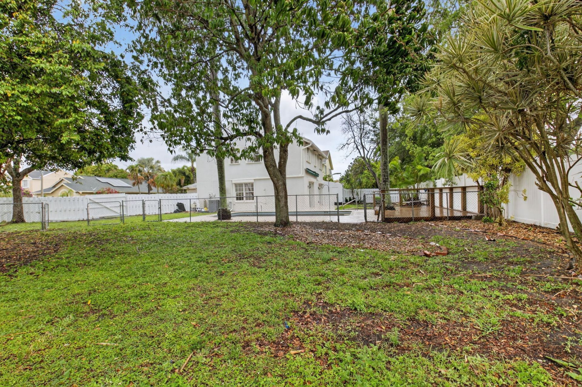 1103 W Fairfax Cir W W, Boynton Beach, FL 33436 Photo