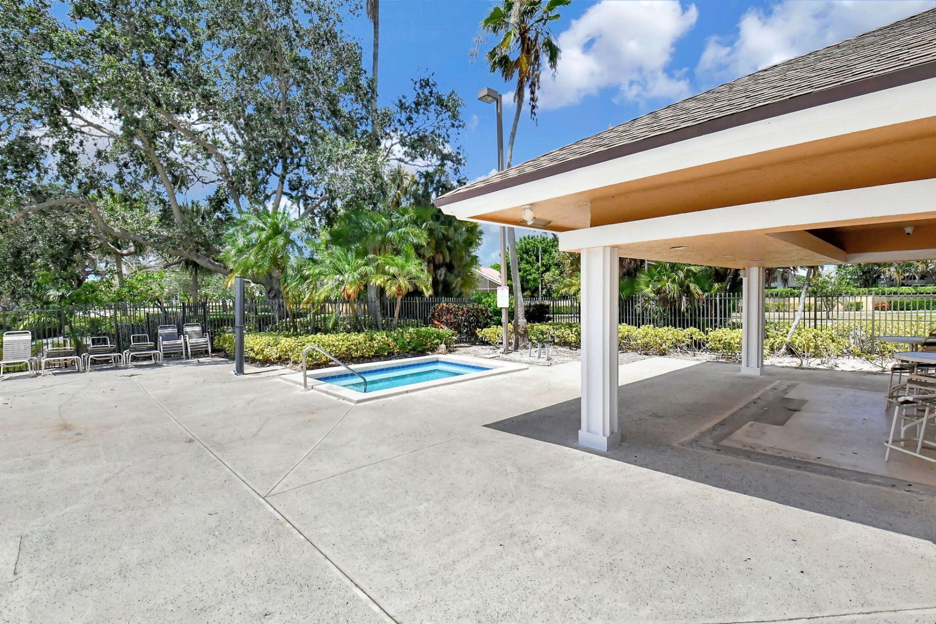 1103 W Fairfax Cir W W, Boynton Beach, FL 33436 Photo