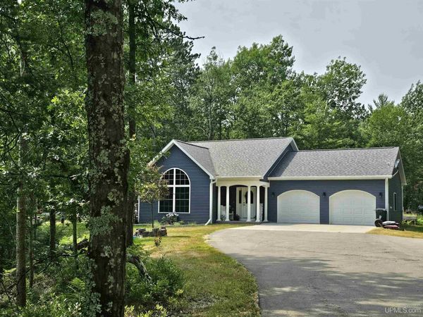 9157 Co Rd 513 Road, Ensign Twp, MI 49878