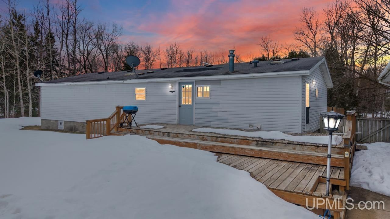 W4593 Number 34 Road, Nadeau Twp, MI 49812 Main Photo