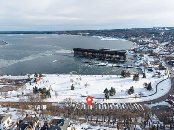 233 N Lakeshore Boulevard, Marquette, MI 49855