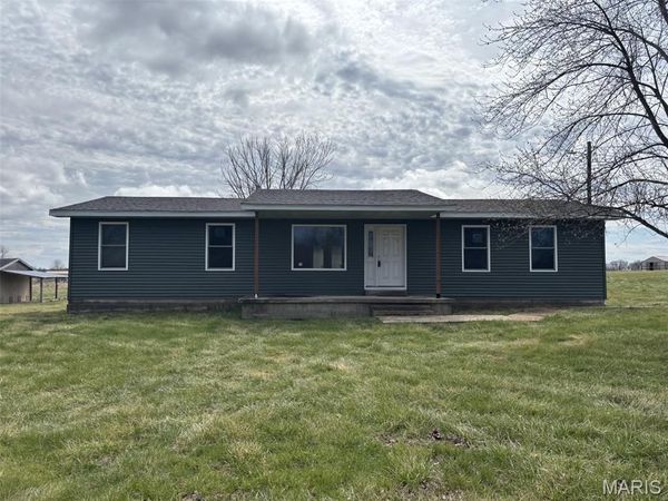 3495 Miles Station Road , Brighton, IL 62012