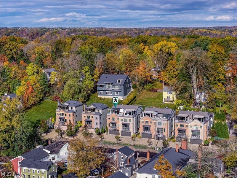 42 W Orange Street , Chagrin Falls, OH 44022 Photo 2