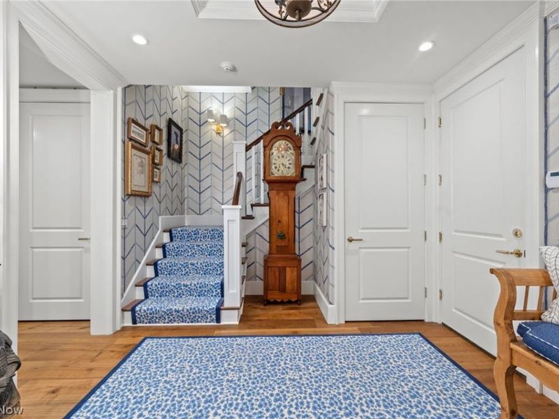 42 W Orange Street , Chagrin Falls, OH 44022 Photo 5