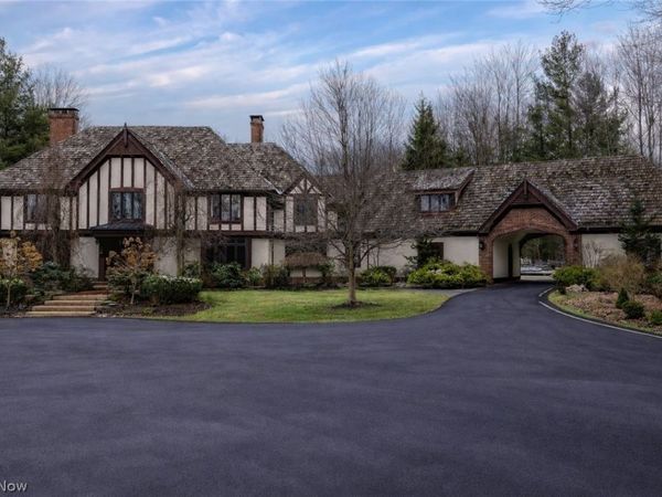 7600 Twin Lakes Trail , Russell, OH 44022