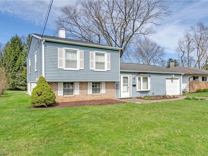 4234 Selkirk Avenue , Austintown, OH 44511 Photo 2