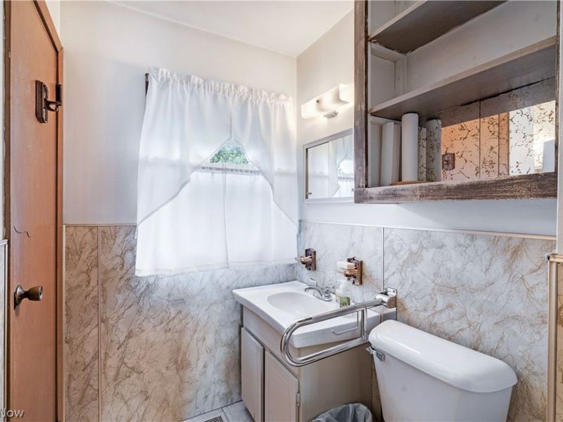 4234 Selkirk Avenue , Austintown, OH 44511 Photo 28