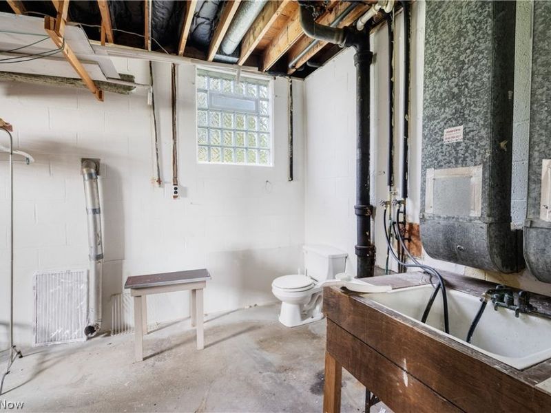 4234 Selkirk Avenue , Austintown, OH 44511 Photo 32