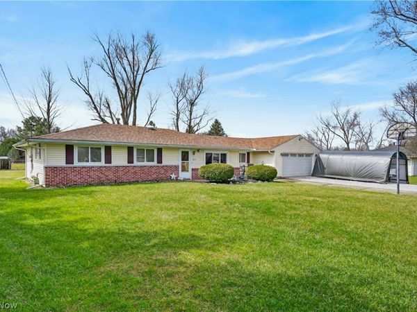 9239 Lakeside Drive , Streetsboro, OH 44241