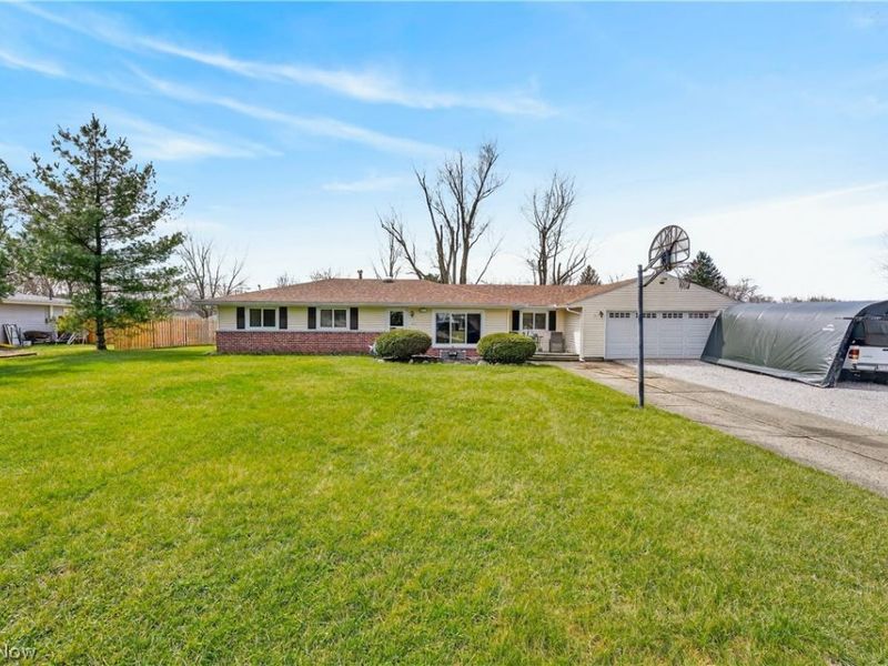 9239 Lakeside Drive , Streetsboro, OH 44241 Photo 2