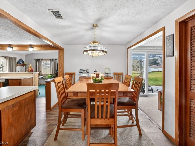 9239 Lakeside Drive , Streetsboro, OH 44241 Photo 5