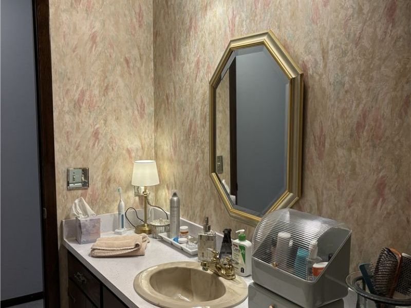 453 Springbrook Drive SW, New Philadelphia, OH 44663 Photo 18