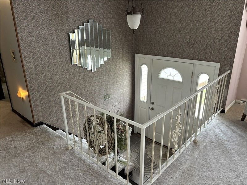 453 Springbrook Drive SW, New Philadelphia, OH 44663 Photo 5