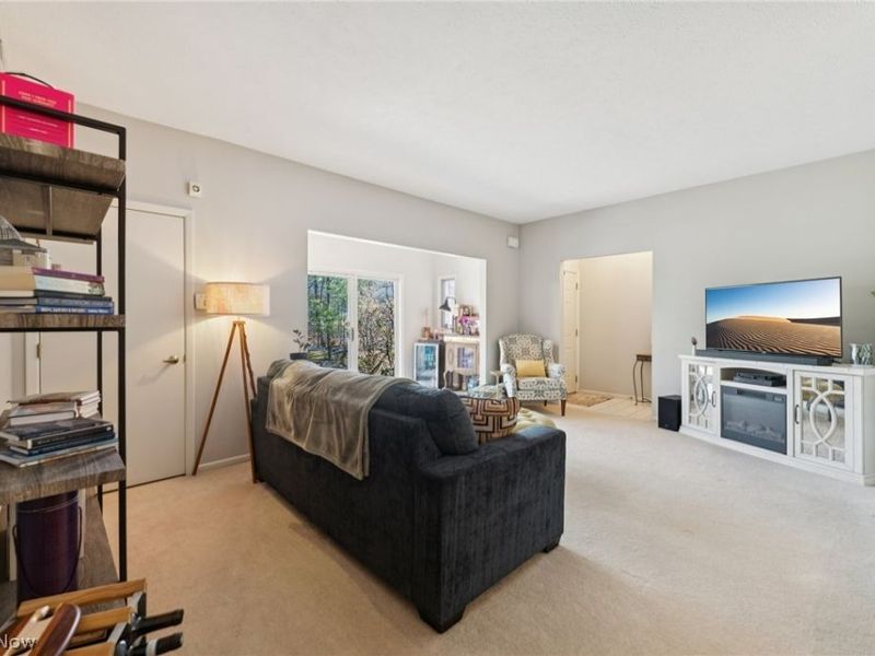 7137 Village Drive , Mentor, OH 44060 Photo 10