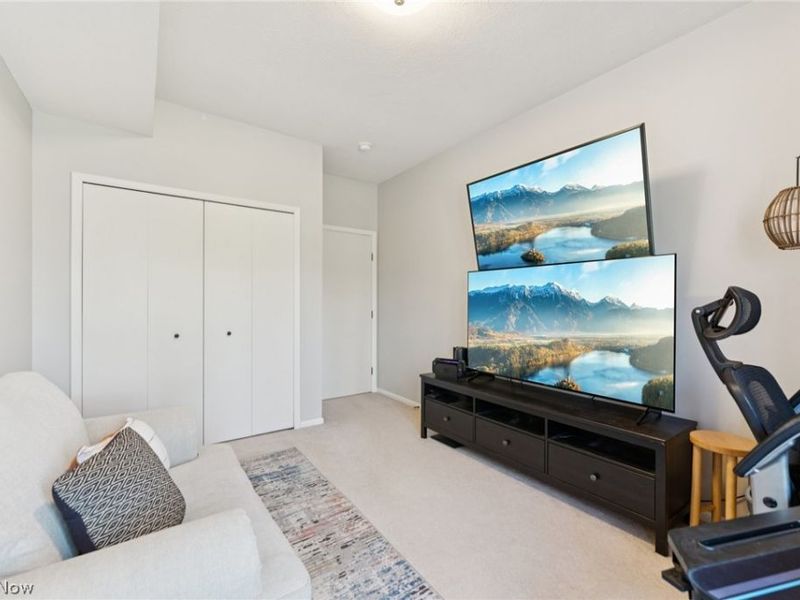 7137 Village Drive , Mentor, OH 44060 Photo 24