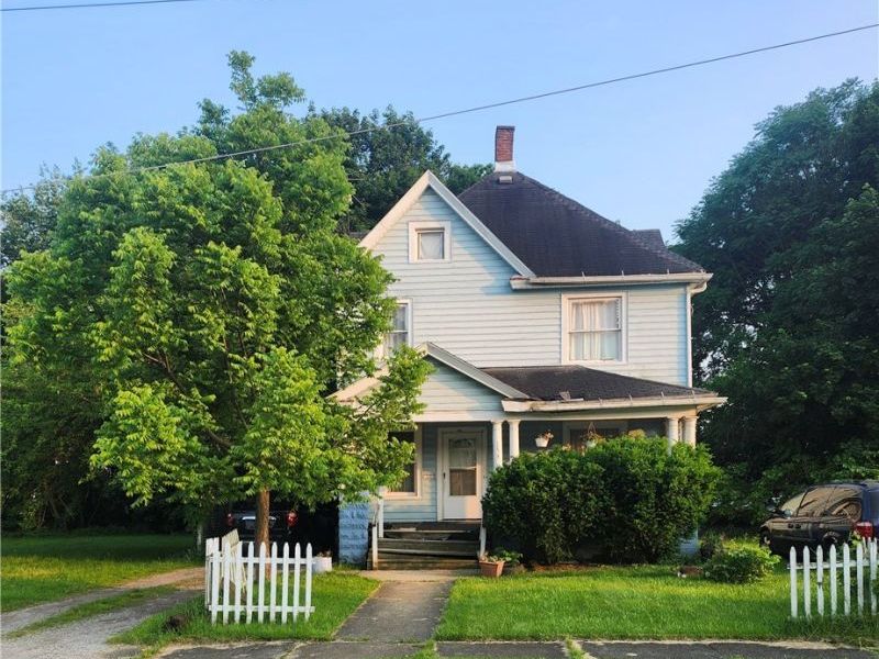 153 W Warren Avenue , Youngstown, OH 44507 Photo 1