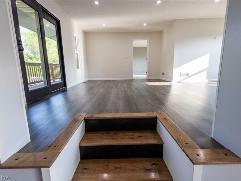 1007 Overlook Drive , Willard, OH 44890 Photo 11