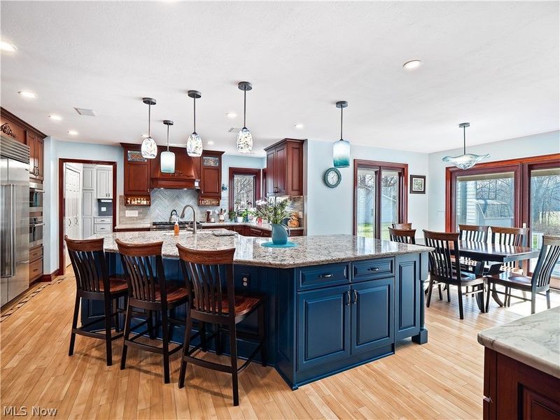 38265 Flint Ridge Drive , Grafton, OH 44044 Photo 2