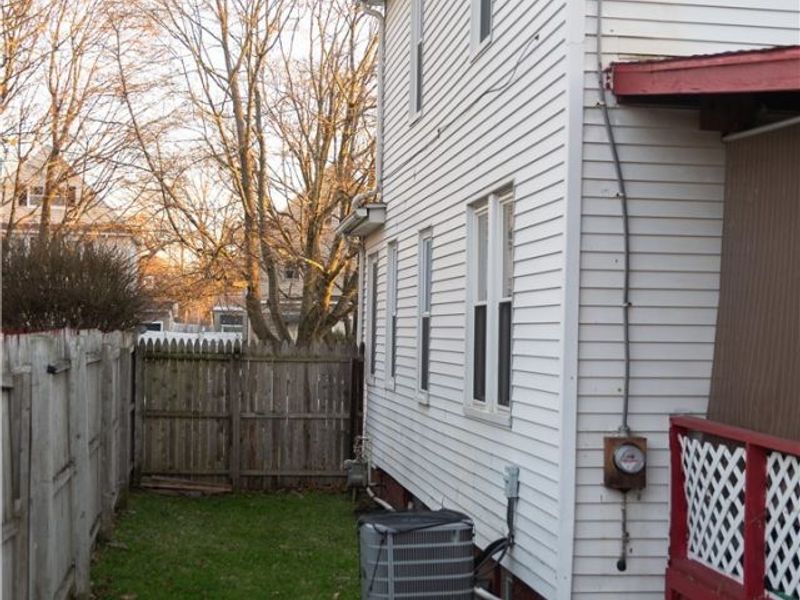 359 Reed Avenue , Akron, OH 44301 Photo 6