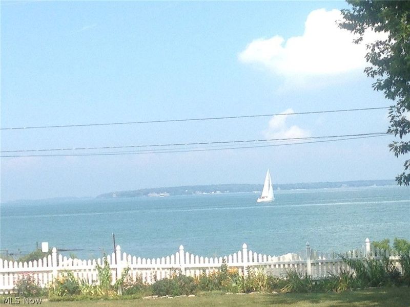 5078 E Water Street , Port Clinton, OH 43452 Photo 3