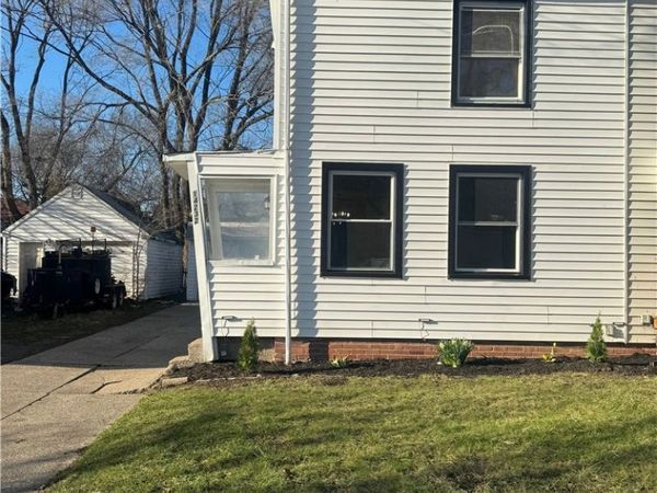 14232 Rainbow Avenue , Cleveland, OH 44111