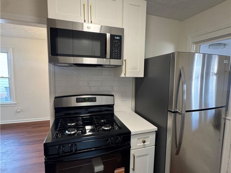 14232 Rainbow Avenue , Cleveland, OH 44111 Photo 7