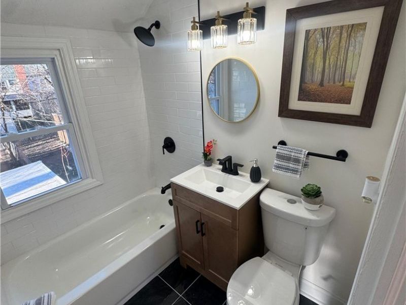 14232 Rainbow Avenue , Cleveland, OH 44111 Photo 9