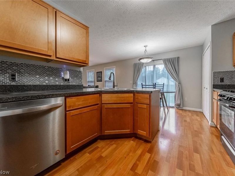 4082 W 226th Street , Fairview Park, OH 44126 Photo 10