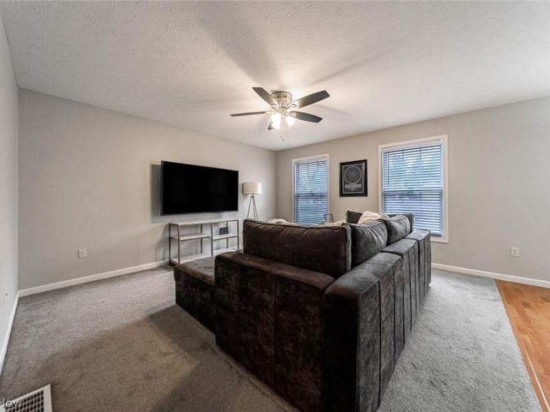 4082 W 226th Street , Fairview Park, OH 44126 Photo 11