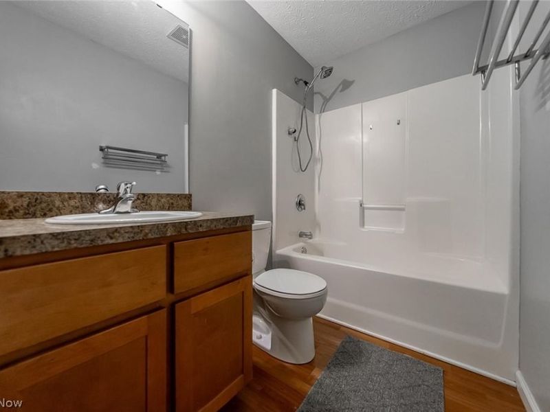 4082 W 226th Street , Fairview Park, OH 44126 Photo 21