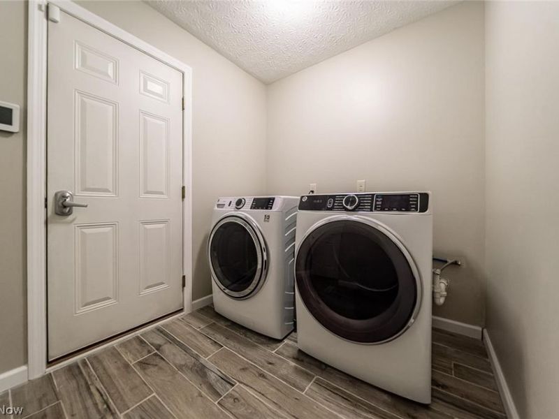 4082 W 226th Street , Fairview Park, OH 44126 Photo 26