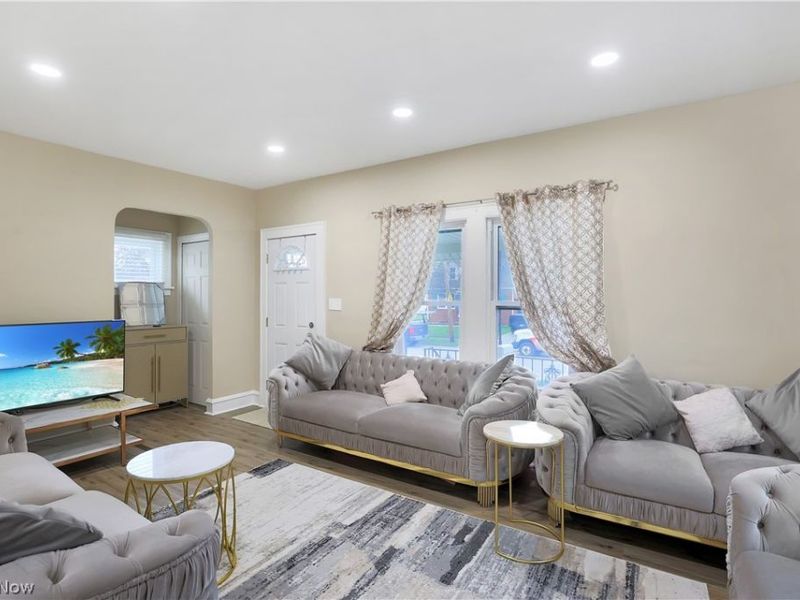 13716 Tyler Avenue , Cleveland, OH 44111 Photo 4