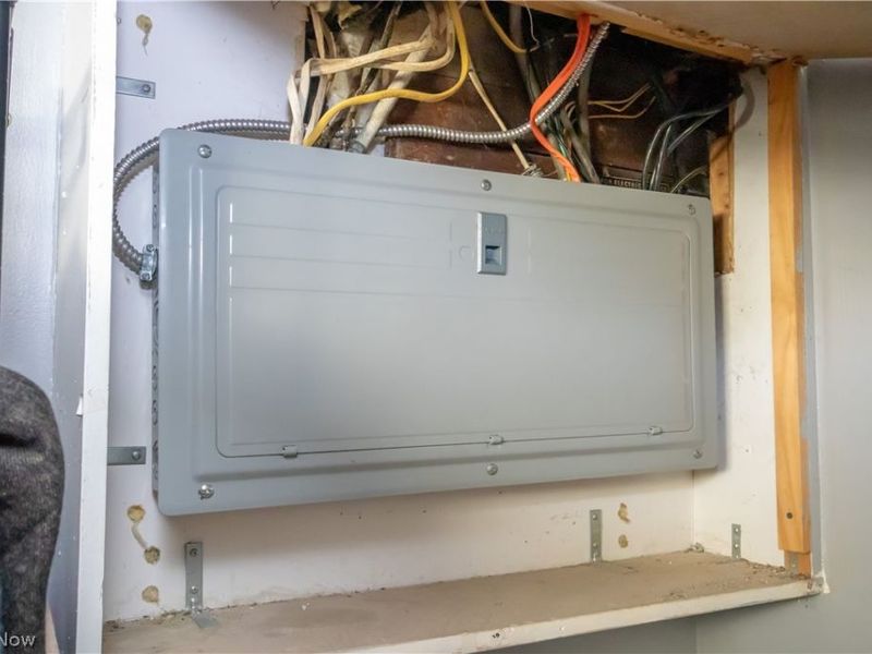 4878 E 88th Street , Garfield Heights, OH 44125 Photo 18