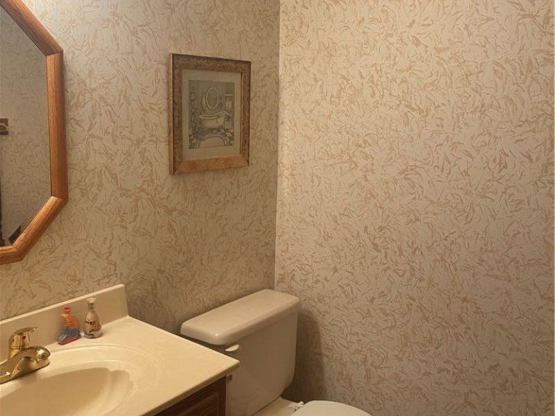 1900 Narragansett Avenue , Lorain, OH 44053 Photo 24