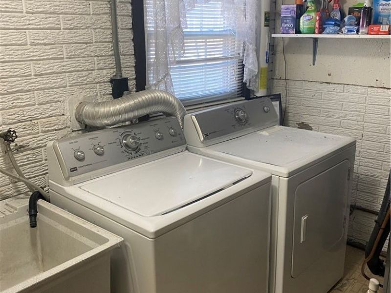 1900 Narragansett Avenue , Lorain, OH 44053 Photo 25