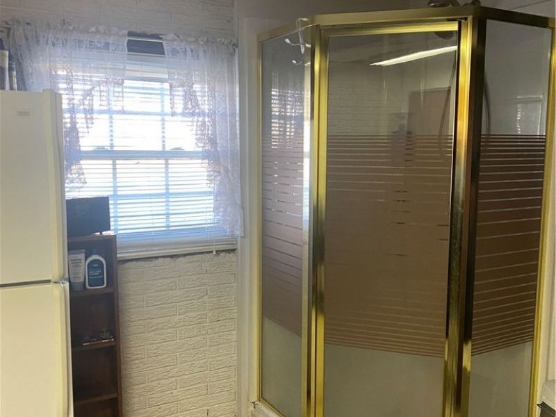 1900 Narragansett Avenue , Lorain, OH 44053 Photo 27